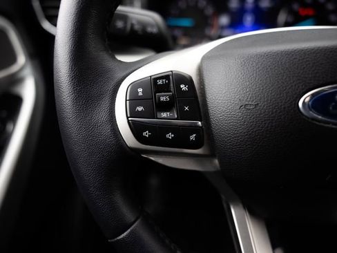 Used 2023 Ford Explorer XLT w/ Equipment Group 202A image 16