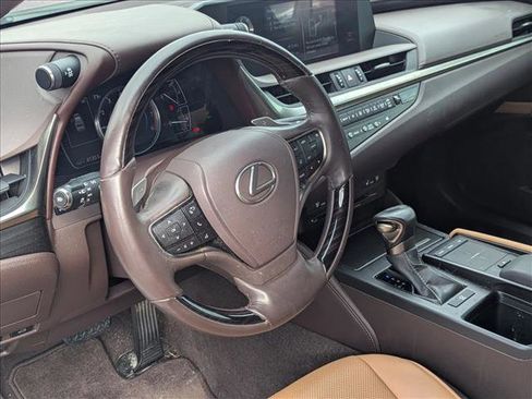 Used 2019 Lexus ES 350 image 9