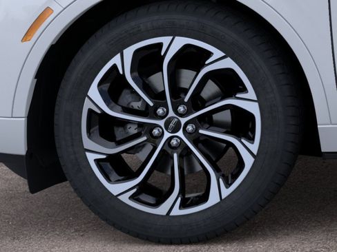 New 2026 Lincoln Nautilus Reserve AWD/4WD image 43