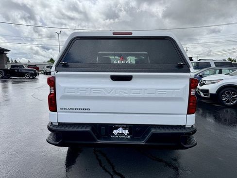 Used 2023 Chevrolet Silverado 1500 W/T RWD image 5
