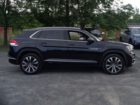 Used 2022 Volkswagen Atlas Cross Sport SEL Premium R-Line AWD/4WD image 4