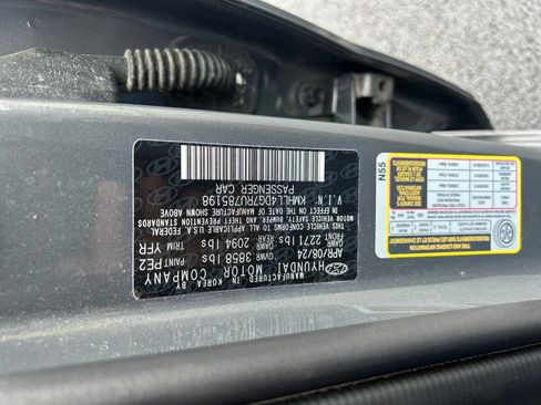 Used 2024 Hyundai Elantra SE FWD image 20