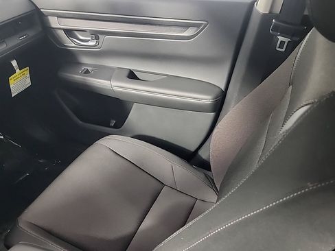Certified 2025 Honda CR-V EX image 21