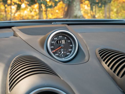 Used 2025 Porsche 718 Cayman image 23