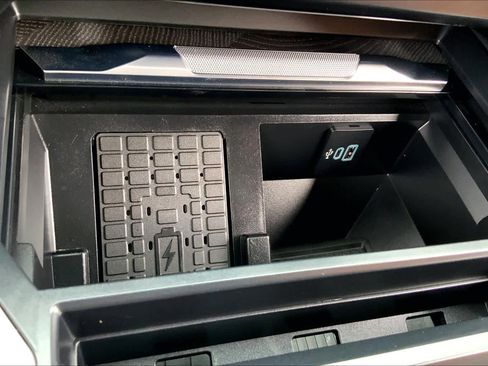 Certified 2024 Ford F250 Platinum AWD/4WD image 31