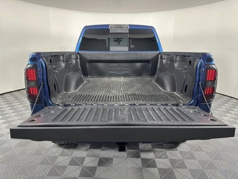 Used 2018 Chevrolet Silverado 1500 LT w/ All Star Edition image 11