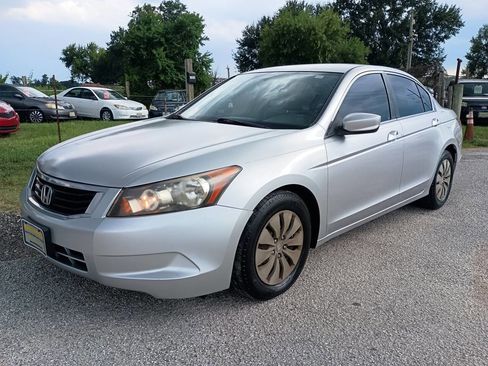 Used 2008 Honda Accord LX image 2