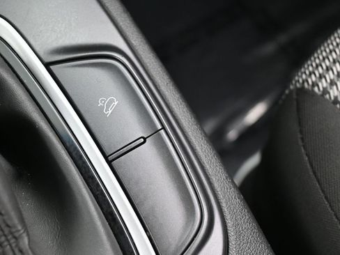 Used 2021 Hyundai Kona SE image 25