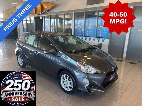 Used 2015 Toyota Prius C Three FWD image 1
