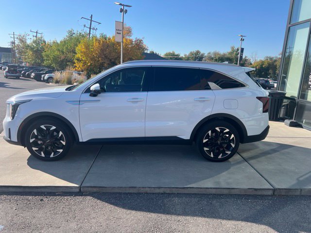 Used 2025 Kia Sorento SX FWD image 3