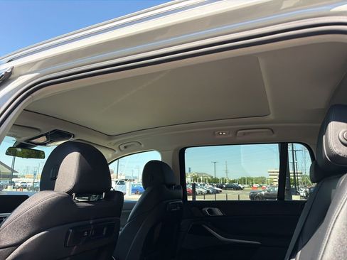 Used 2020 BMW X7 xDrive40i AWD/4WD image 8