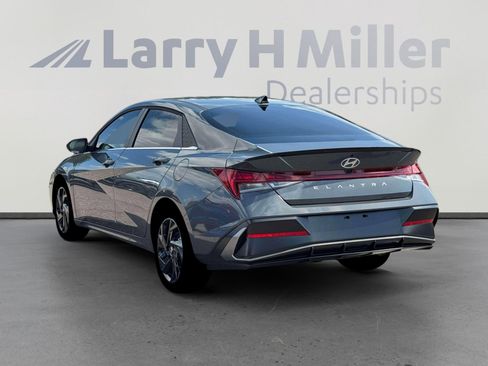 New 2026 Hyundai Elantra SEL Sport Premium FWD image 5