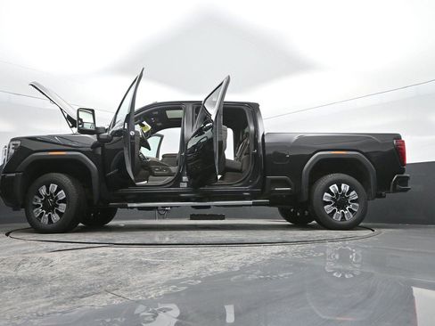 Used 2024 GMC Sierra 2500 Denali w/ Denali Reserve Package image 58