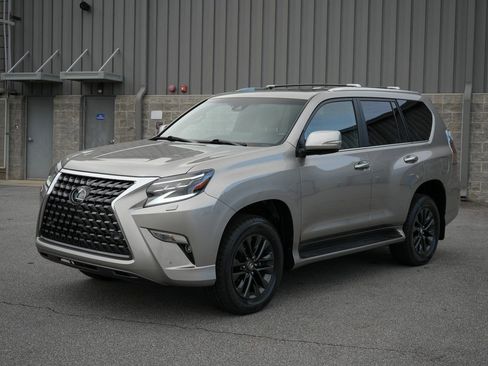 Used 2023 Lexus GX 460 Premium image 3