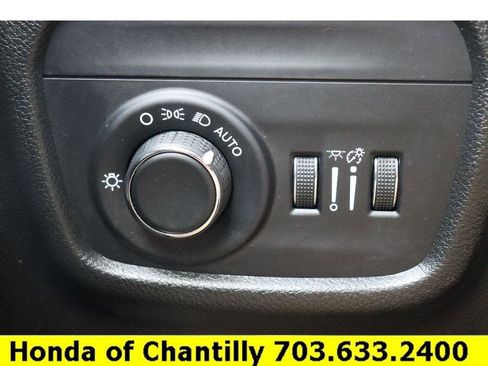 Used 2024 Jeep Grand Cherokee Altitude image 14