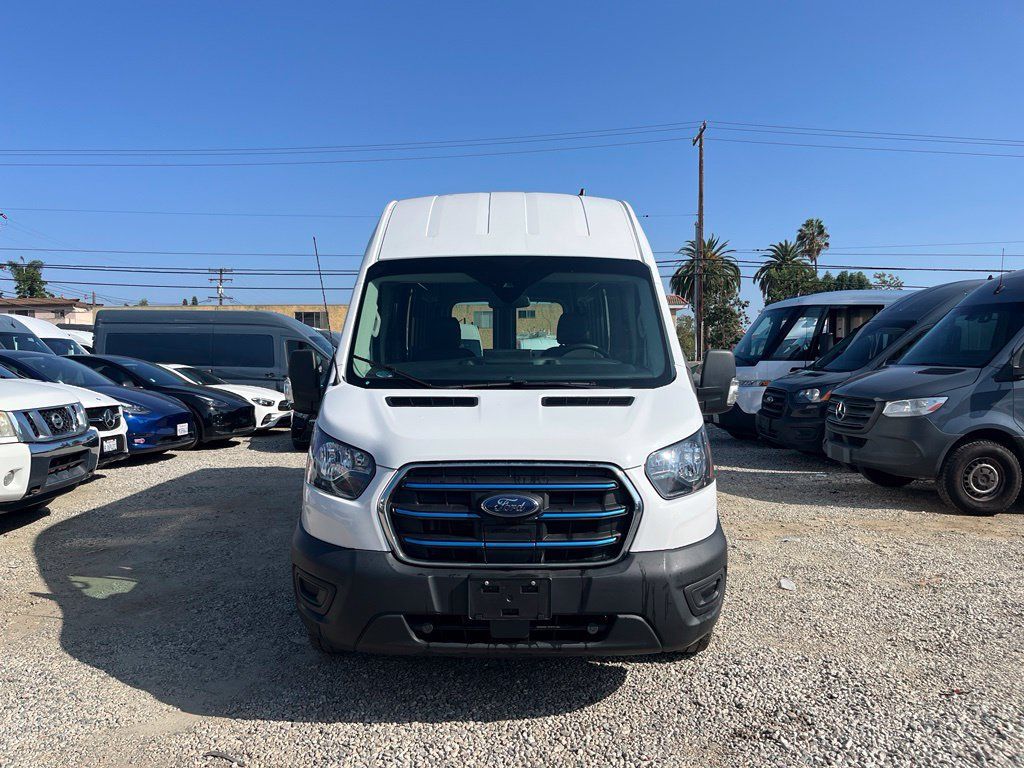 Used 2022 Ford E-Transit 148 High Roof Extended RWD image 2
