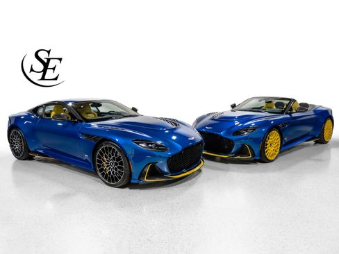 Used 2023 Aston Martin DBS Coupe RWD image 2