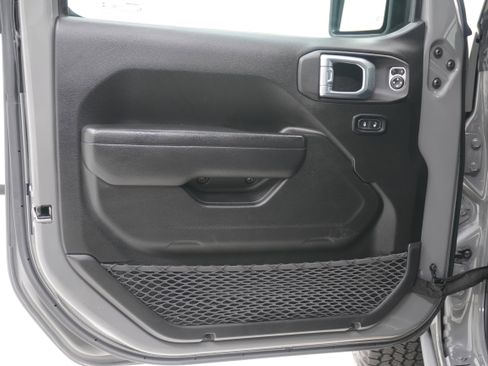 Used 2022 Jeep Wrangler Unlimited Sport AWD/4WD image 18