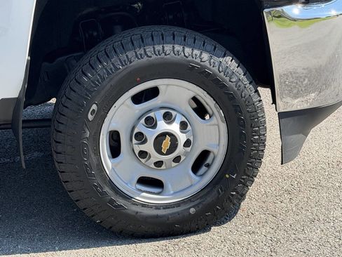 Used 2016 Chevrolet Silverado 2500 W/T AWD/4WD image 28