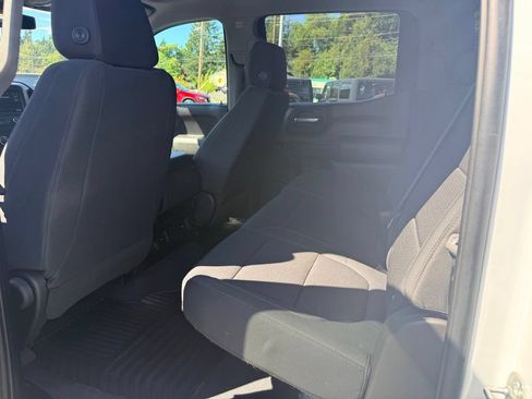 Used 2019 Chevrolet Silverado 1500 Custom Trail Boss AWD/4WD image 32