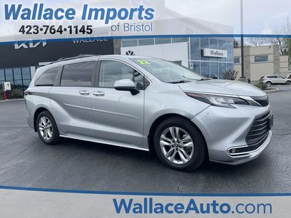 Used 2022 Toyota Sienna XLE w/ XLE Plus Package