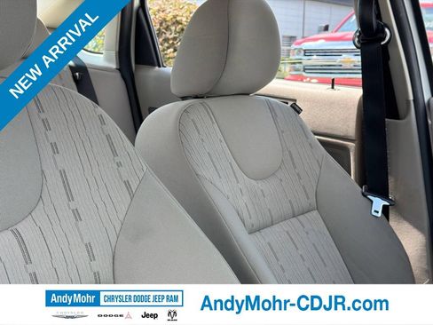 Used 2009 Ford Focus SE FWD image 20