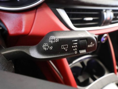 Used 2020 Alfa Romeo Stelvio AWD w/ Nero Edizione image 29