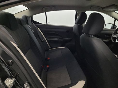 Used 2020 Nissan Versa SV FWD image 19