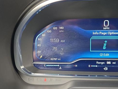 Used 2024 Chevrolet Tahoe Z71 w/ Off-Road Capability Package image 26