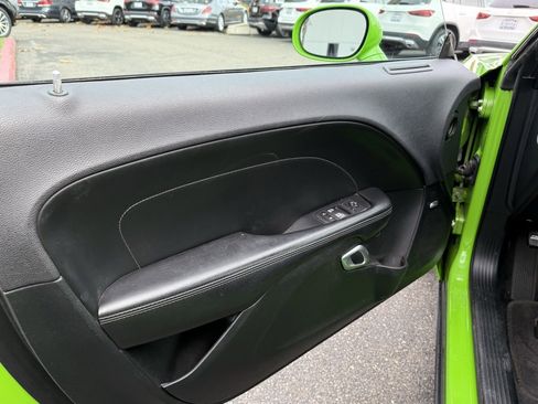 Used 2017 Dodge Challenger GT w/ Driver Convenience Group image 19