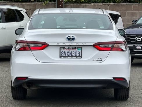 Used 2021 Toyota Camry LE FWD image 7