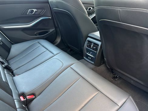 Used 2025 BMW 330i Sedan RWD image 32