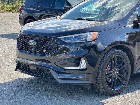 Used 2019 Ford Edge ST w/ Equipment Group 401A AWD/4WD image 39