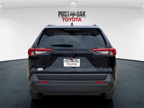 New 2025 Toyota RAV4 XLE image 6