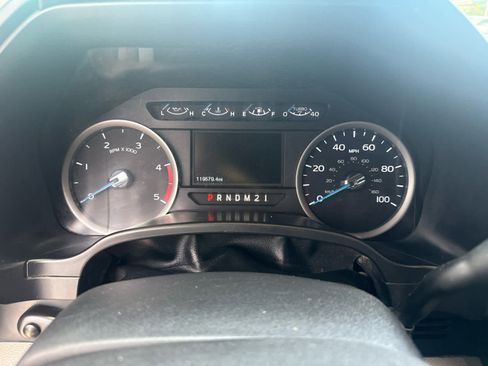Used 2017 Ford F250 XLT w/ XLT Value Package AWD/4WD image 9