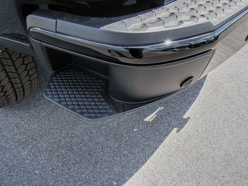 New 2025 GMC Canyon AT4 w/ Nightfall Edition image 8