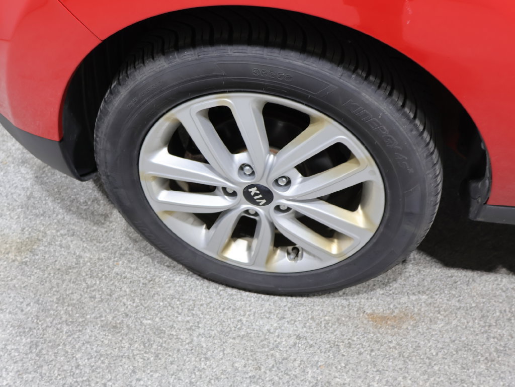 Used 2019 Kia Soul + FWD image 9