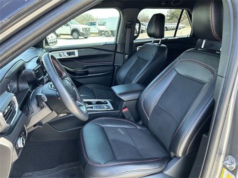 Used 2023 Ford Explorer ST-Line image 24