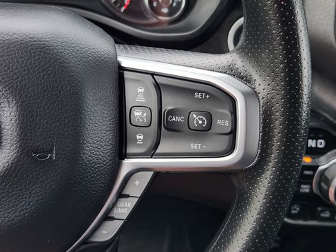 Used 2025 RAM 1500 Classic Warlock AWD/4WD image 32