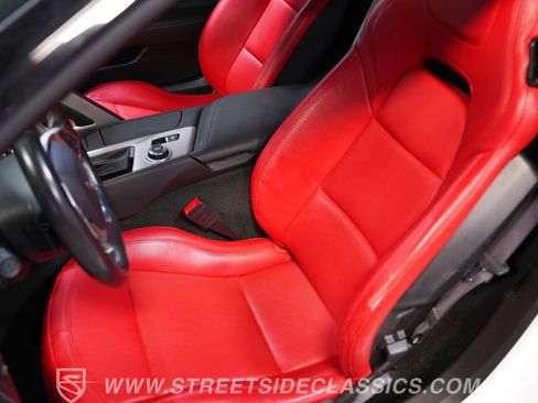 Used 2018 Chevrolet Corvette Stingray Convertible w/ 1LT RWD image 36