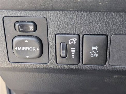 Used 2014 Toyota RAV4 XLE FWD image 12