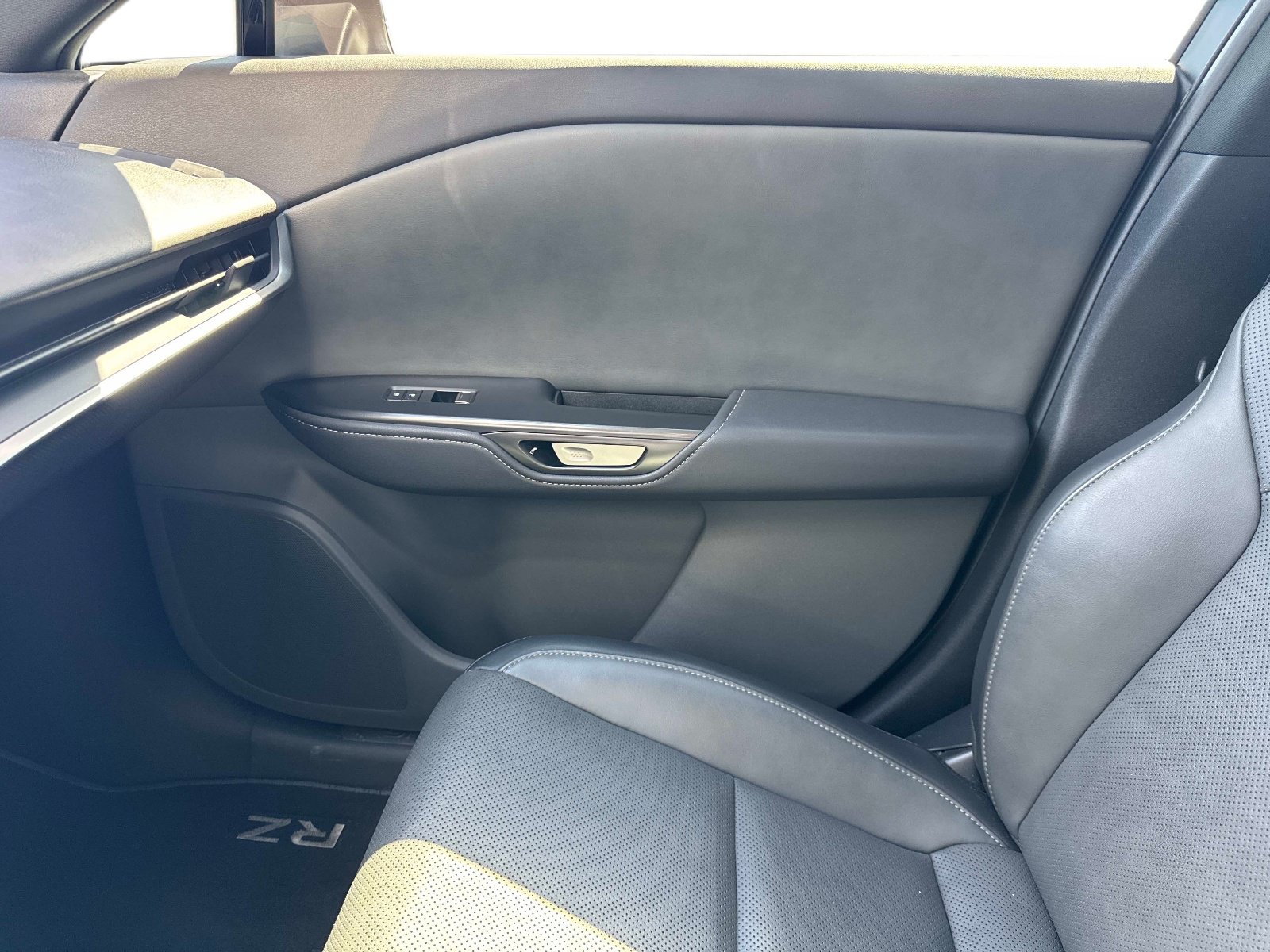 Used 2024 Lexus RZ 300e Premium w/ Accessory Package (Z1) FWD image 24
