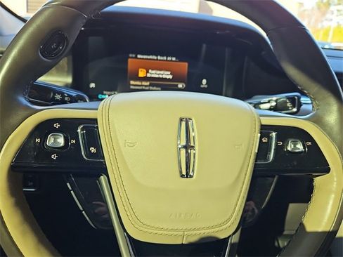 Used 2020 Lincoln Aviator Reserve w/ Equipment Group 202A image 20