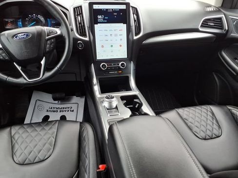 Certified 2023 Ford Edge Titanium AWD/4WD image 10
