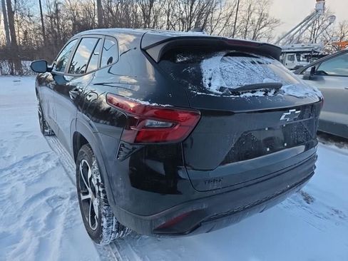 Used 2024 Chevrolet Trax RS w/ Driver Confidence Package image 6