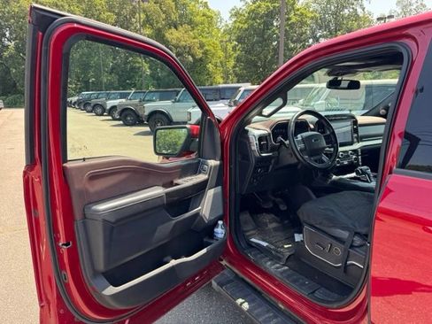 Used 2021 Ford F150 Lariat w/ Equipment Group 502A High AWD/4WD image 11