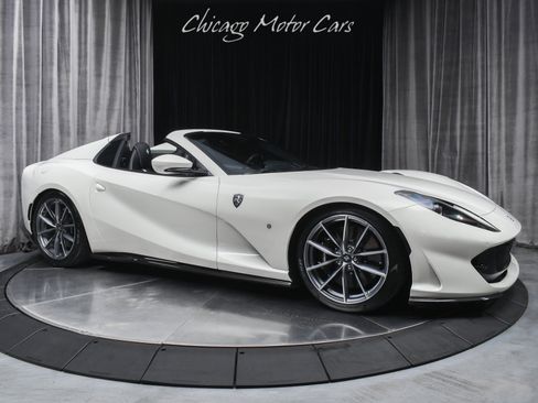 Used 2022 Ferrari 812 GTS RWD image 6