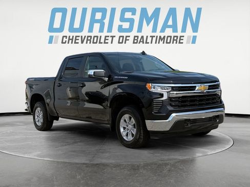 Used 2025 Chevrolet Silverado 1500 LT AWD/4WD image 1