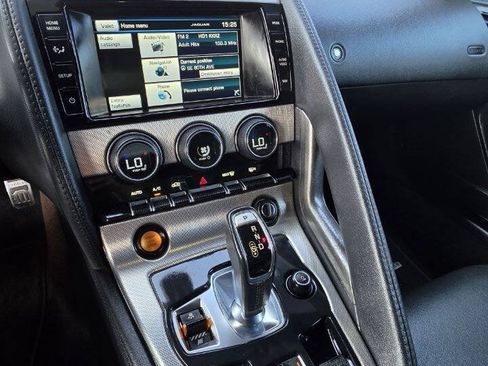 Used 2015 Jaguar F-TYPE Convertible RWD image 10