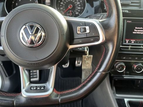 Used 2018 Volkswagen GTI S image 5